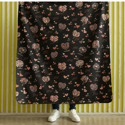 Cozy Valentine's Gift Heart Pattern Plush Velveteen Love-Inspired Heart Tree Design Blanket Soft Romantic V-Day Throw For Couples