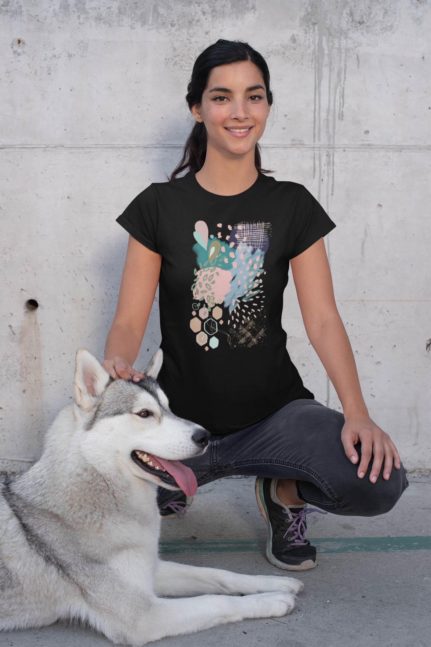 Abstract in Pink and Green Unisex Tee